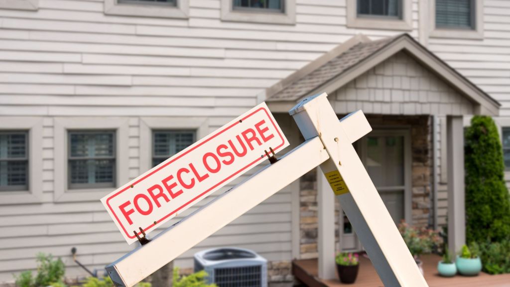 5 Options to Stop Foreclosure and Protect Your&nbsp;Future